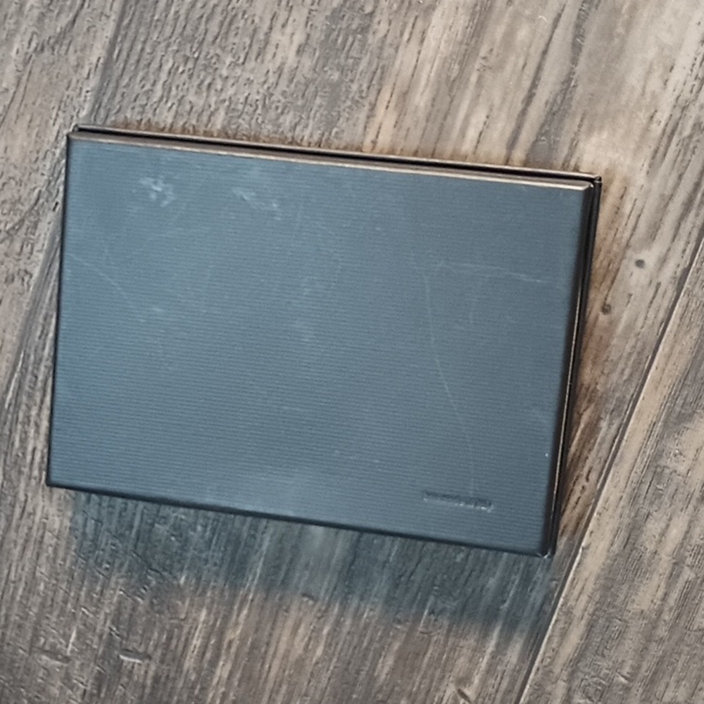 Authentic Gucci (Box) - Picture 3 of 4